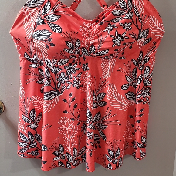 Tropical Floral Women's Flowy Swim Top. Sz 22W - Picture 3 of 5